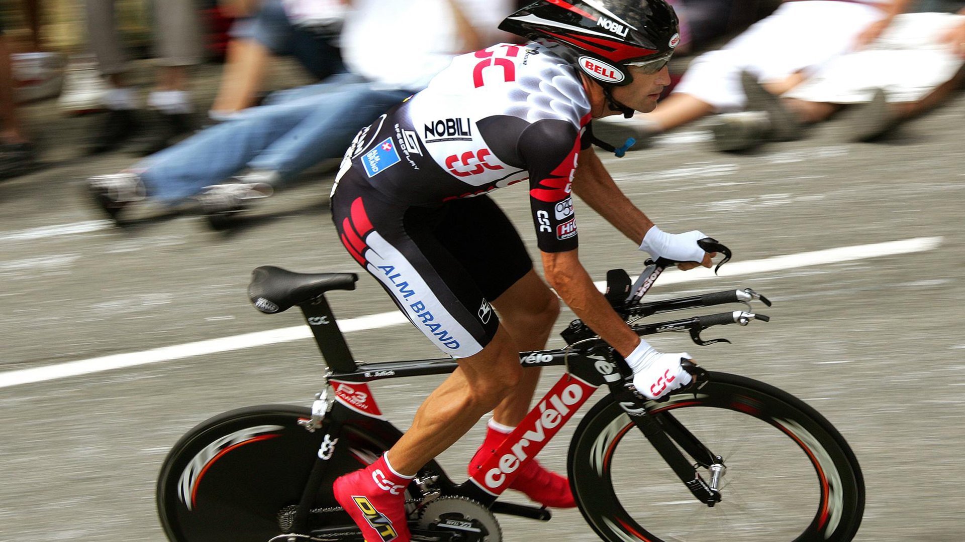 好博体育官网-纽卡斯尔联客场0-1惜败阿森纳，防守端表现稳健，纽卡斯尔联队