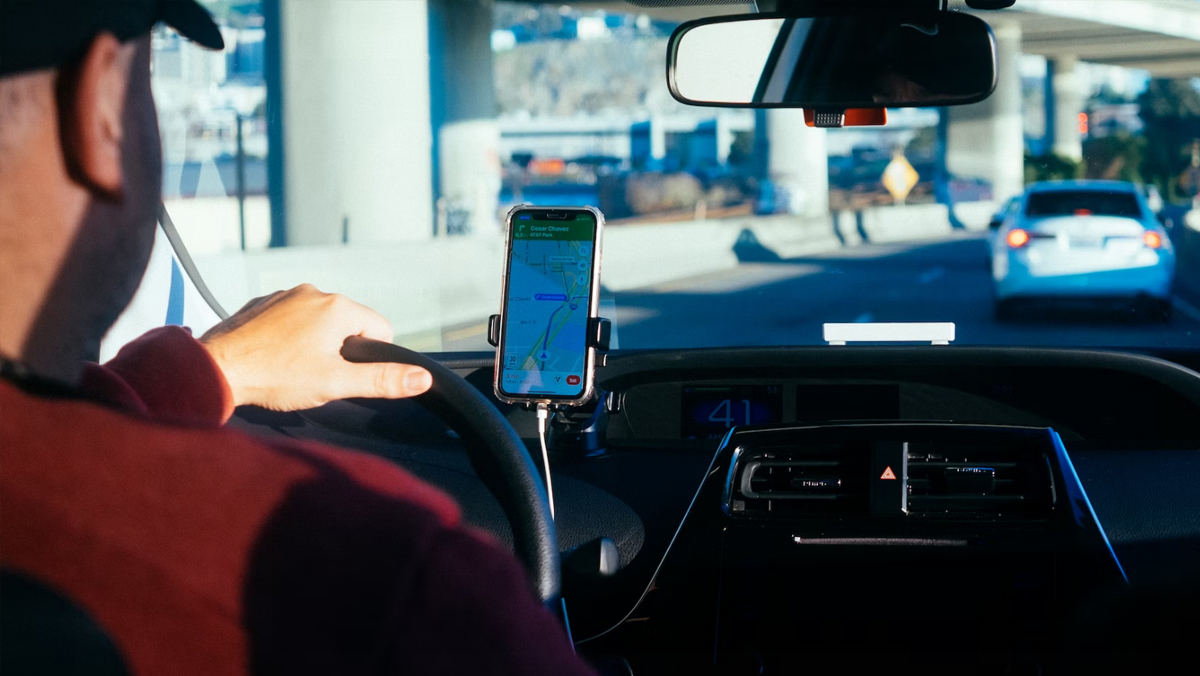 Taxion-line Car Fleet Management Solution